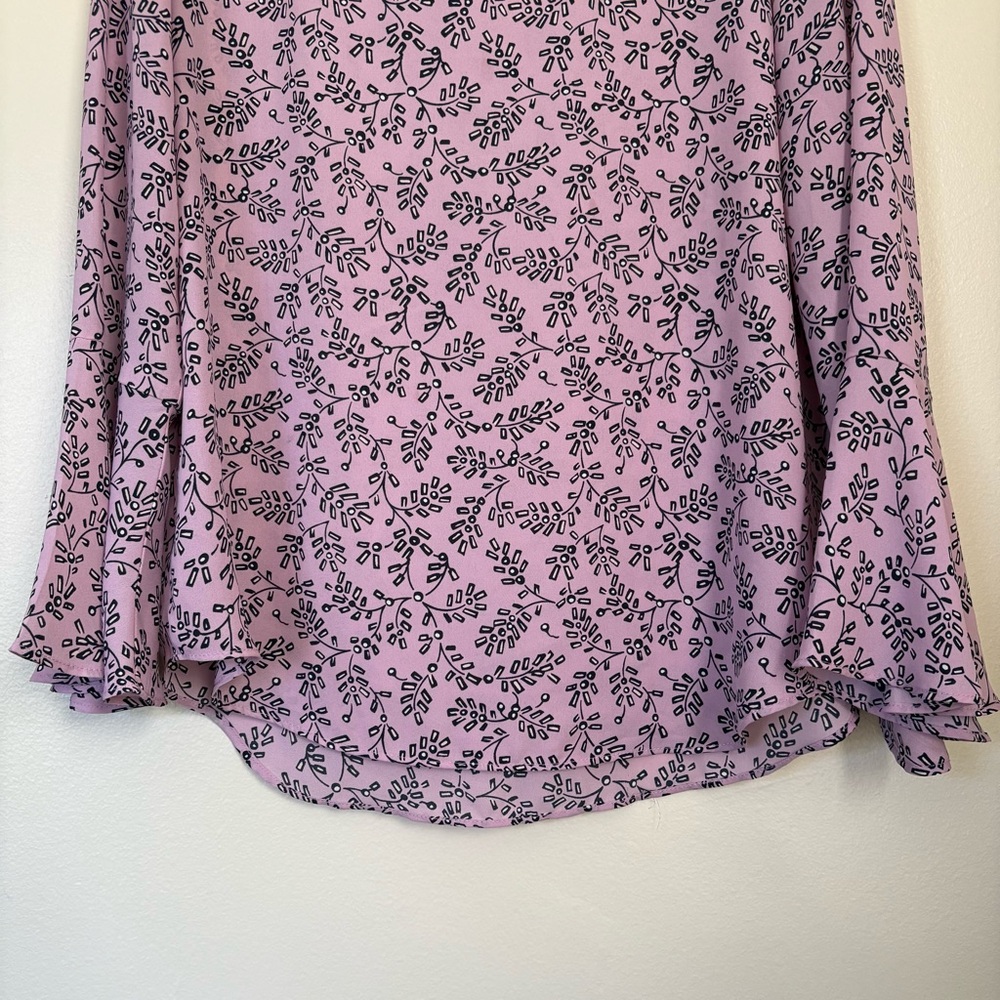 Ann Taylor Lavender Patterned Blouse - Picture 6 of 11